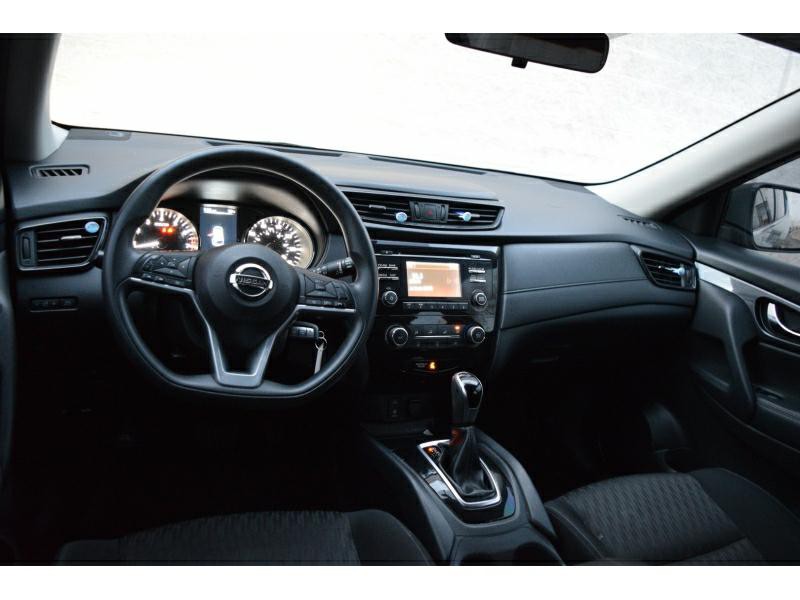 2017 Nissan Rogue Image 10