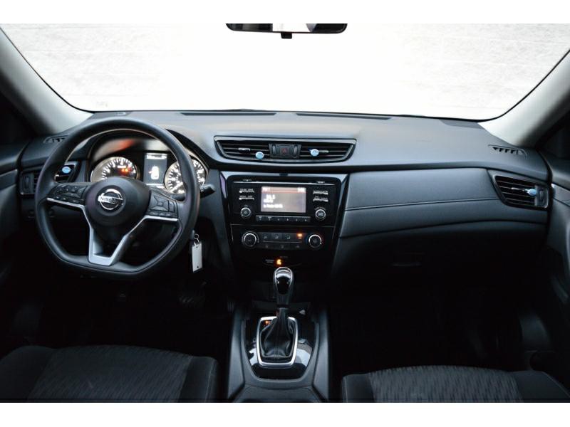 2017 Nissan Rogue Image 11