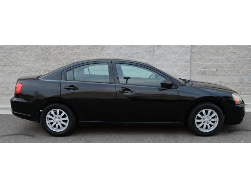 2012 Mitsubishi Galant Image 2