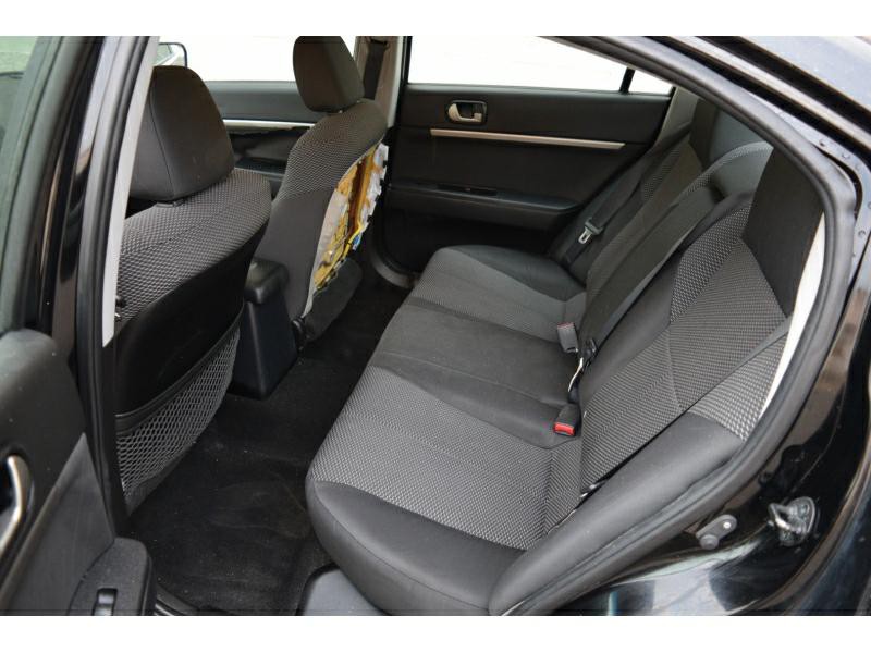 2012 Mitsubishi Galant Image 11