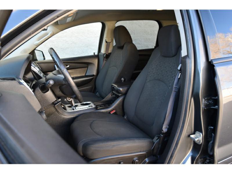 2012 GMC Acadia Image 4