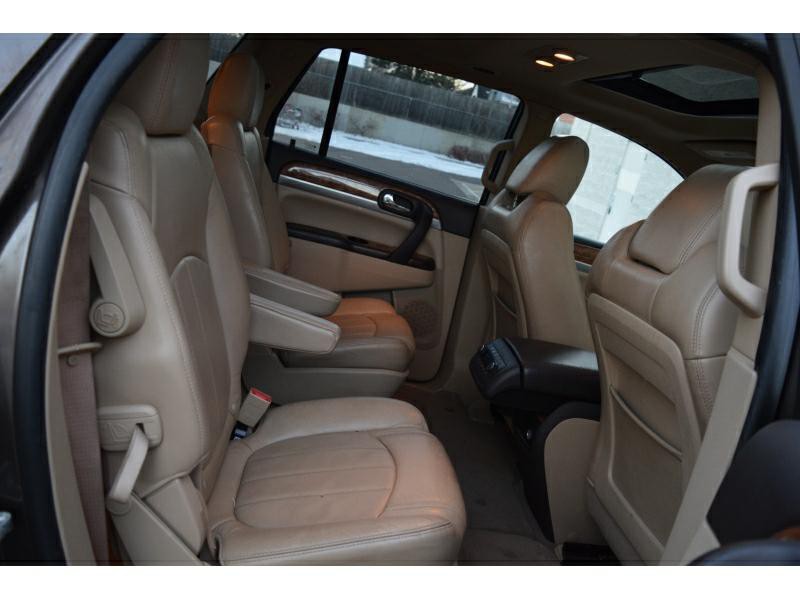 2011 Buick Enclave Image 17