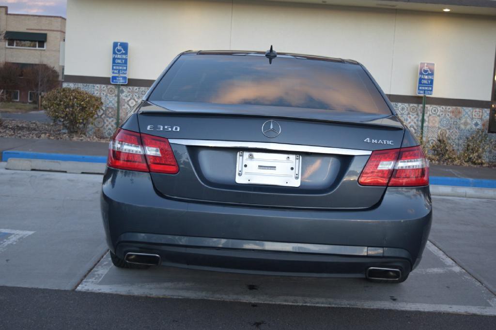 2012 Mercedes-Benz E-Class Image 5