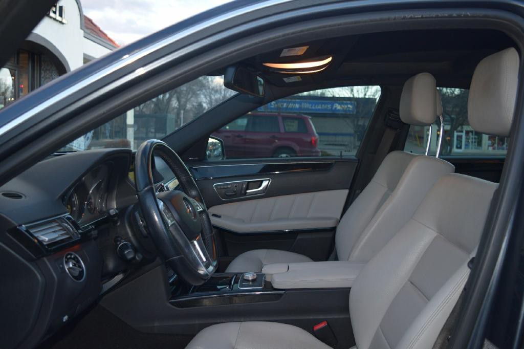 2012 Mercedes-Benz E-Class Image 7