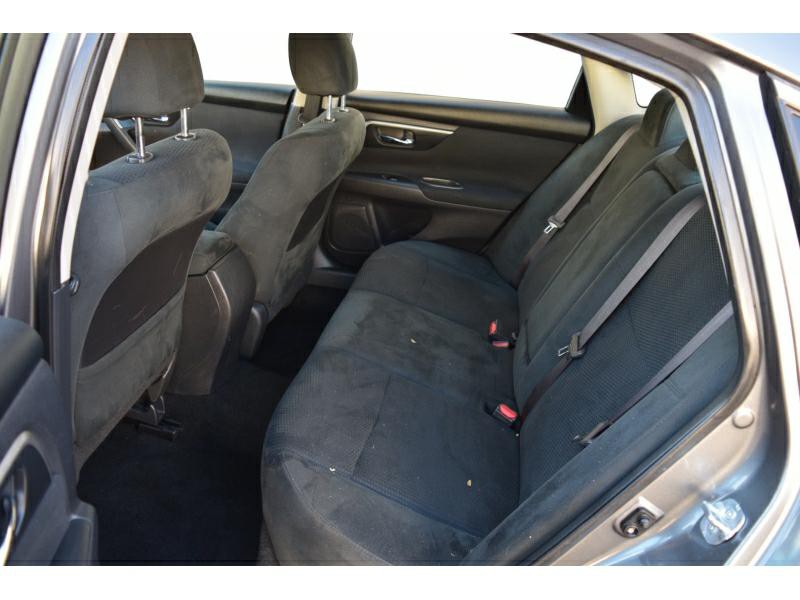 2015 Nissan Altima Image 11