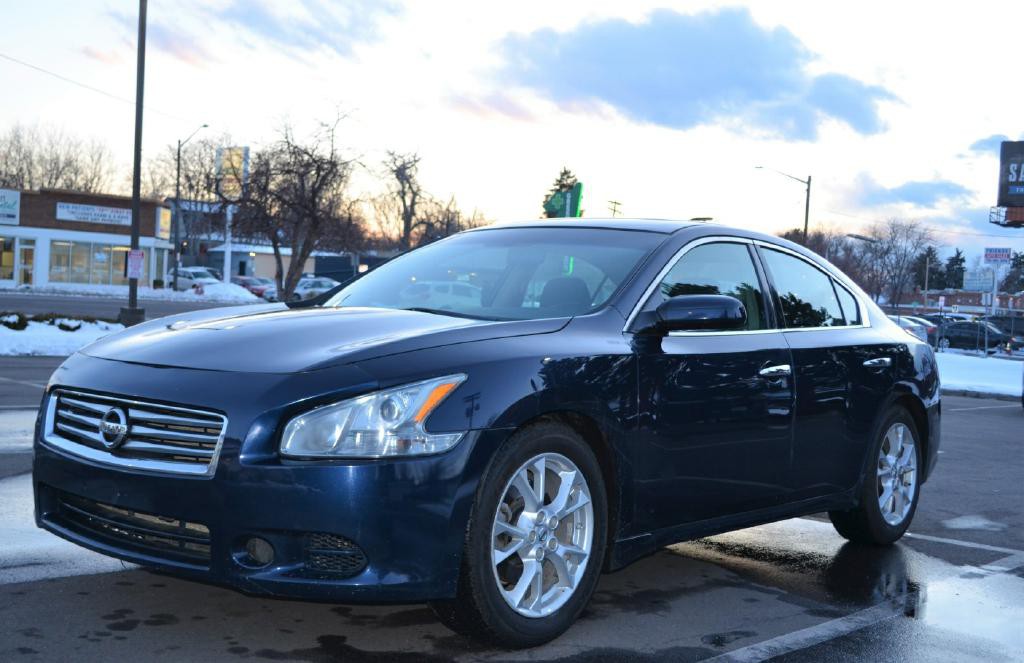 2013 Nissan Maxima Image 2