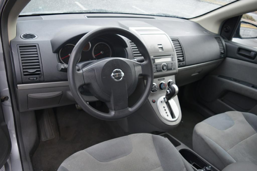 2009 Nissan Sentra Image 4