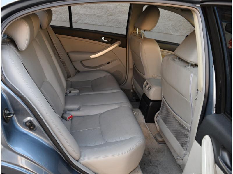 2006 INFINITI G35 Image 9