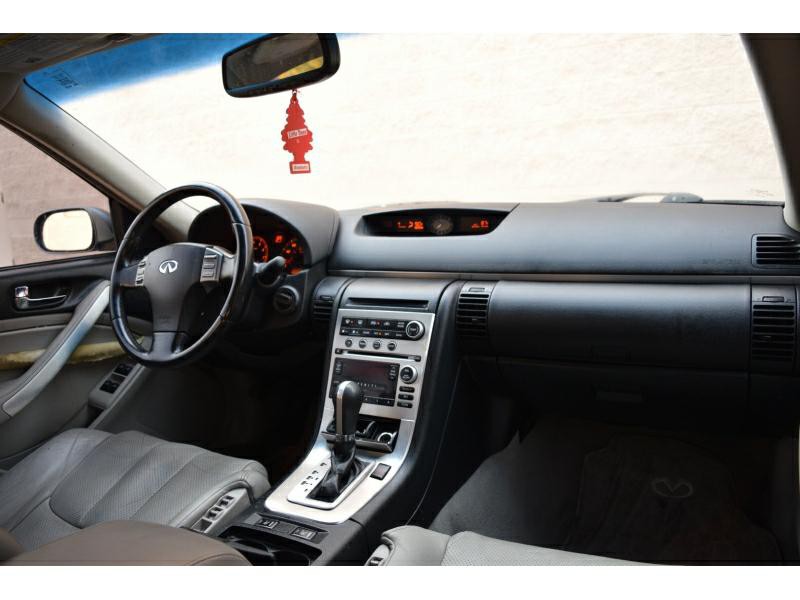 2006 INFINITI G35 Image 10