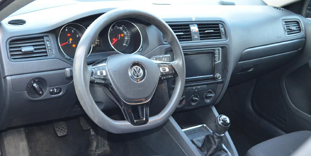 2016 Volkswagen Jetta Image 4