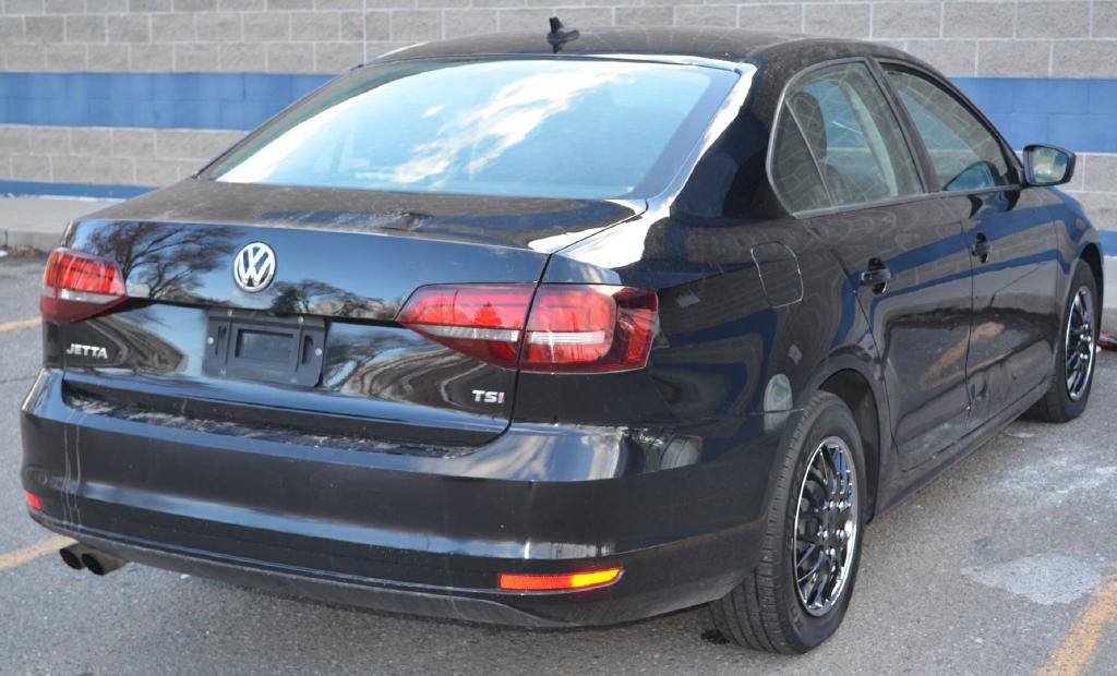 2016 Volkswagen Jetta Image 9