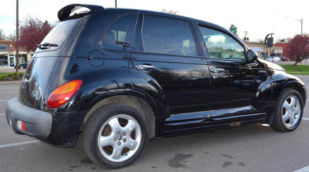 2001 Chrysler PT Cruiser Image 6
