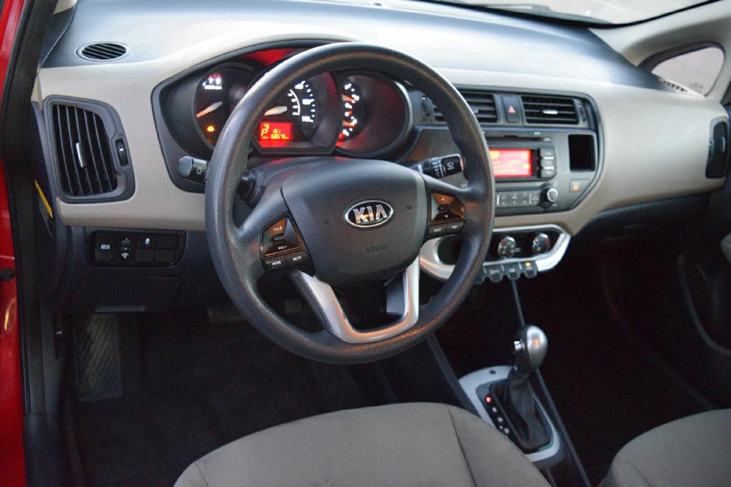2015 Kia Rio Image 4