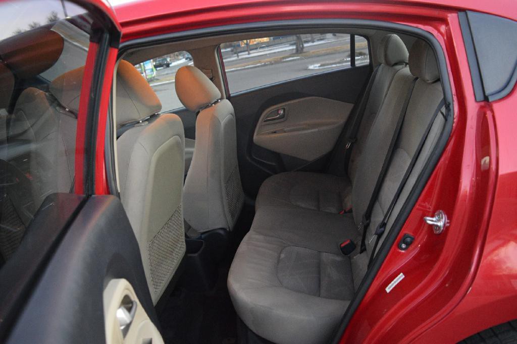 2015 Kia Rio Image 7