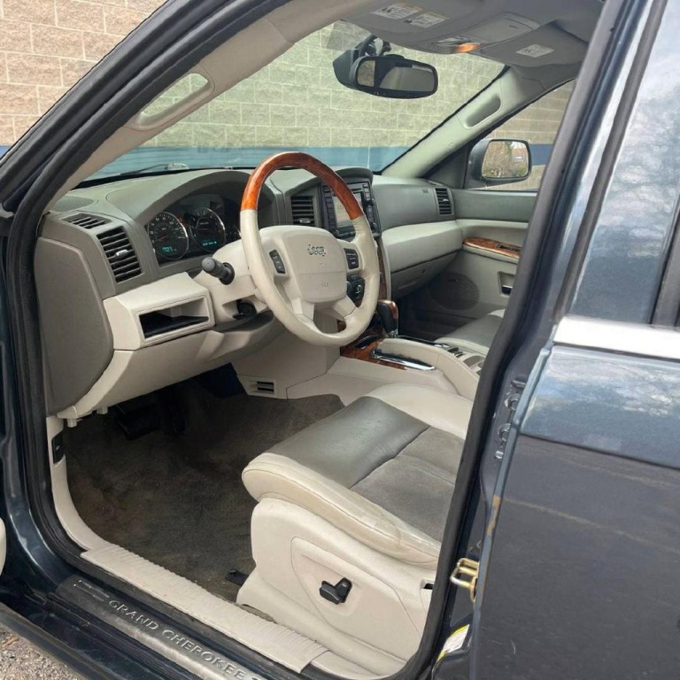 2007 Jeep Grand Cherokee Image 3
