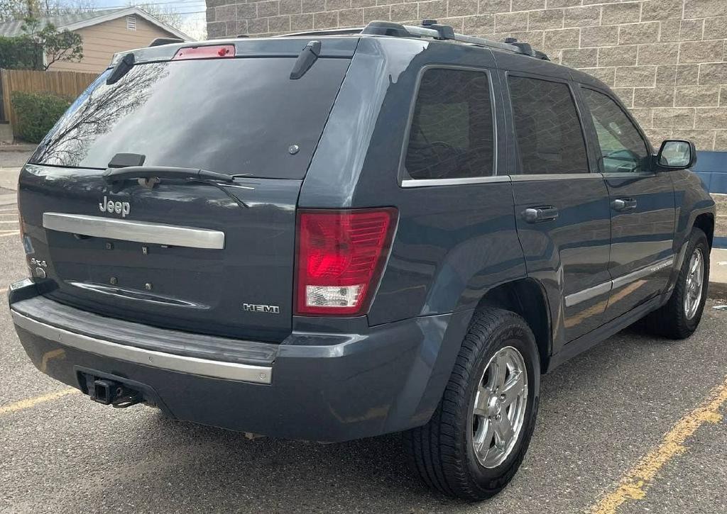 2007 Jeep Grand Cherokee Image 7