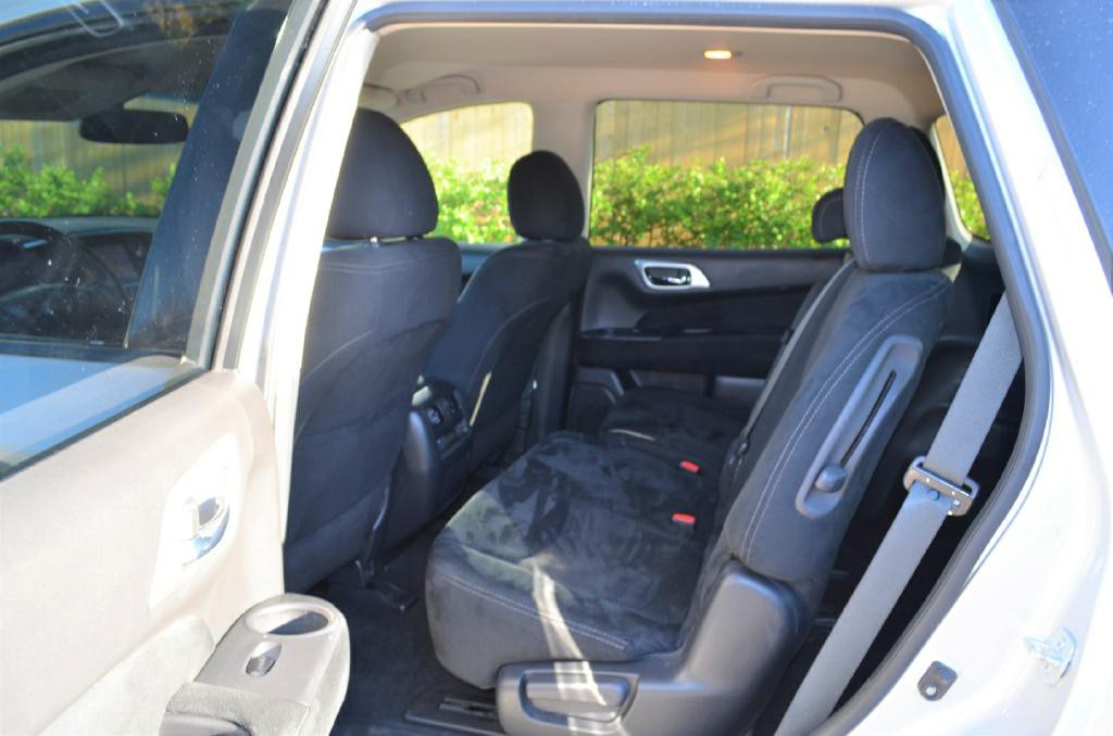 2015 Nissan Pathfinder Image 7