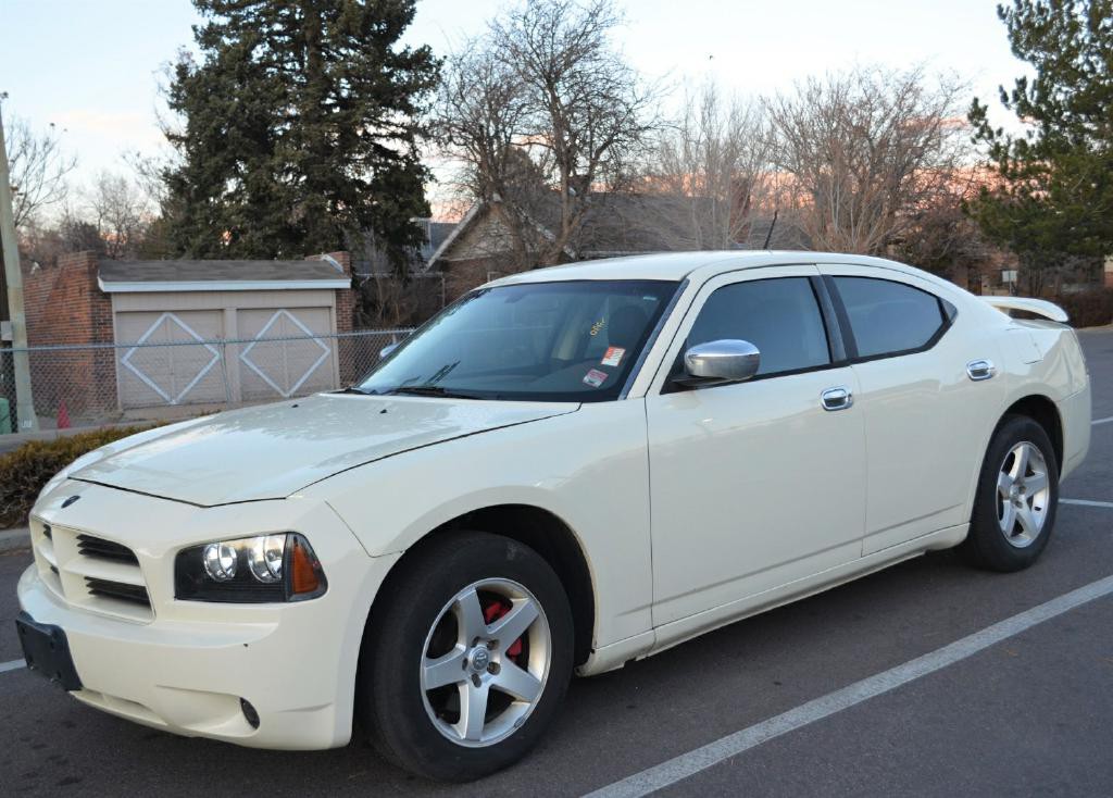 2008 Dodge Charger Image 2