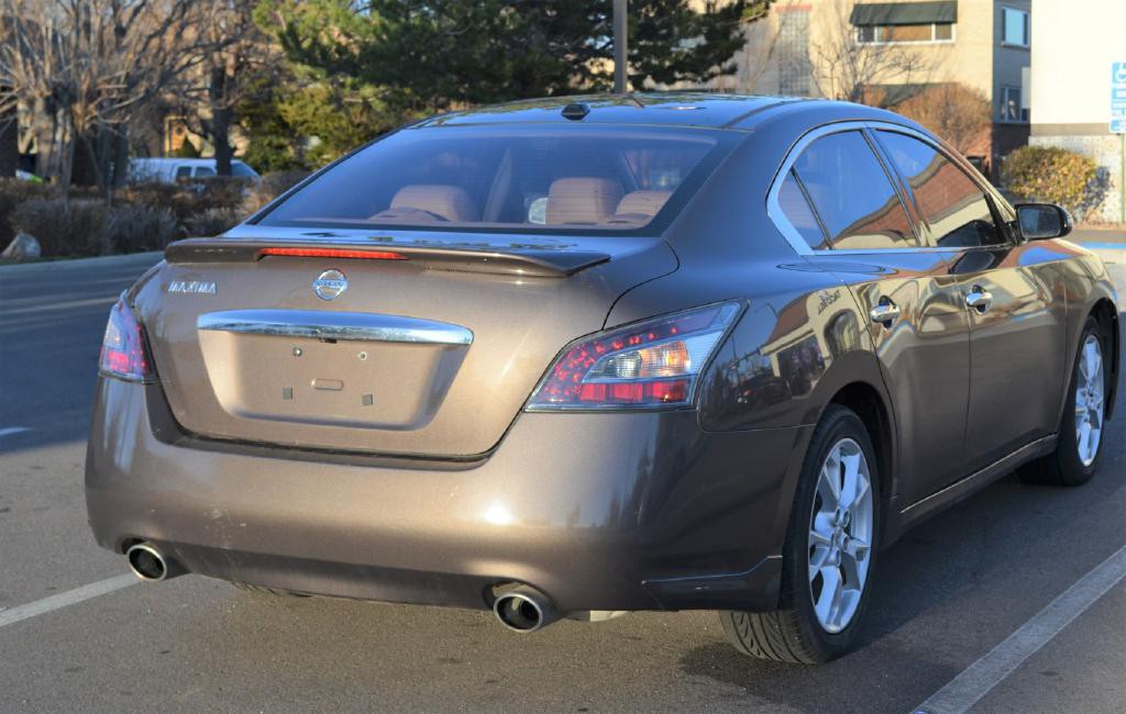 2012 Nissan Maxima Image 13
