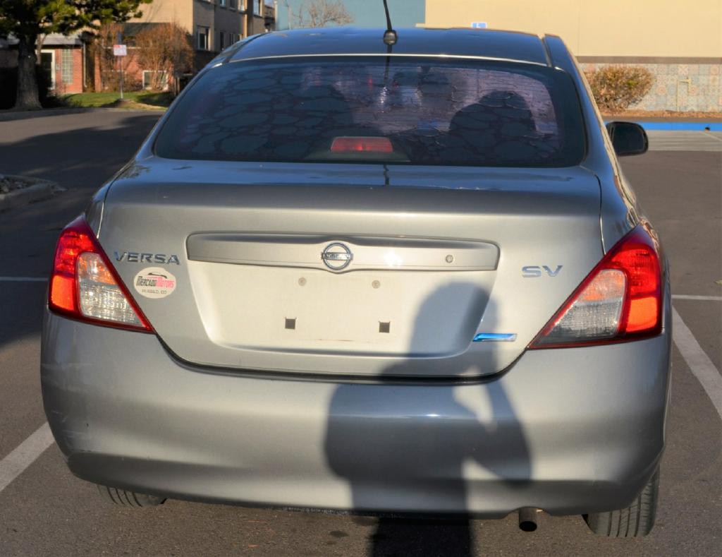 2012 Nissan Versa Image 8