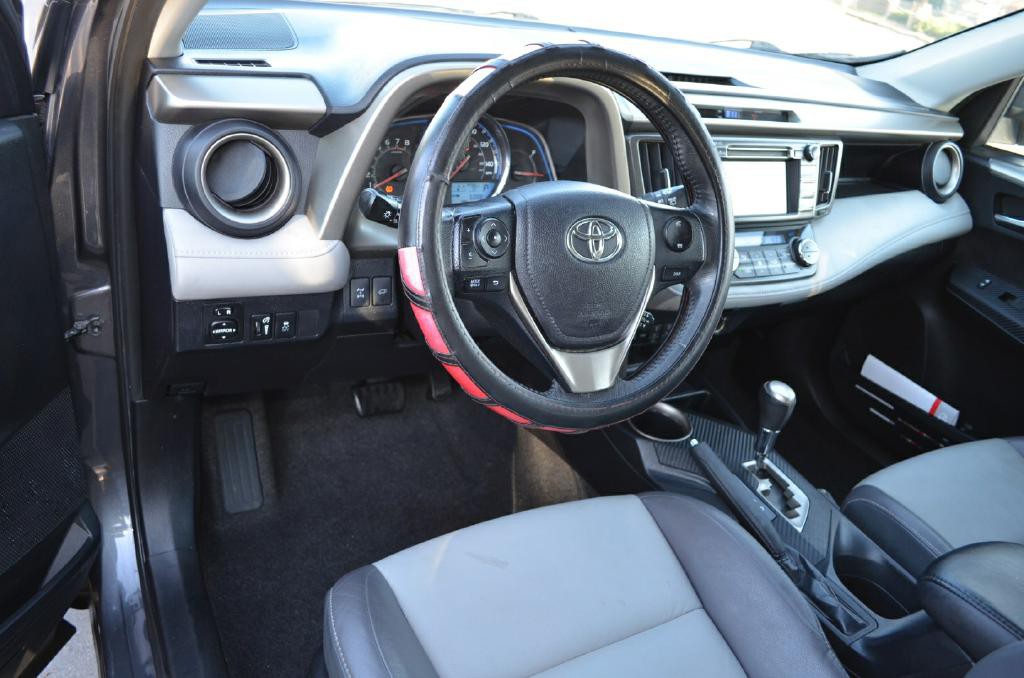 2013 Toyota Rav4 Image 3