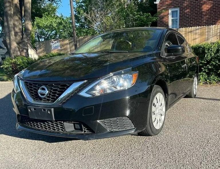2019 Nissan Sentra Image 2