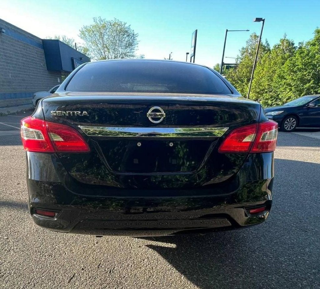 2019 Nissan Sentra Image 10
