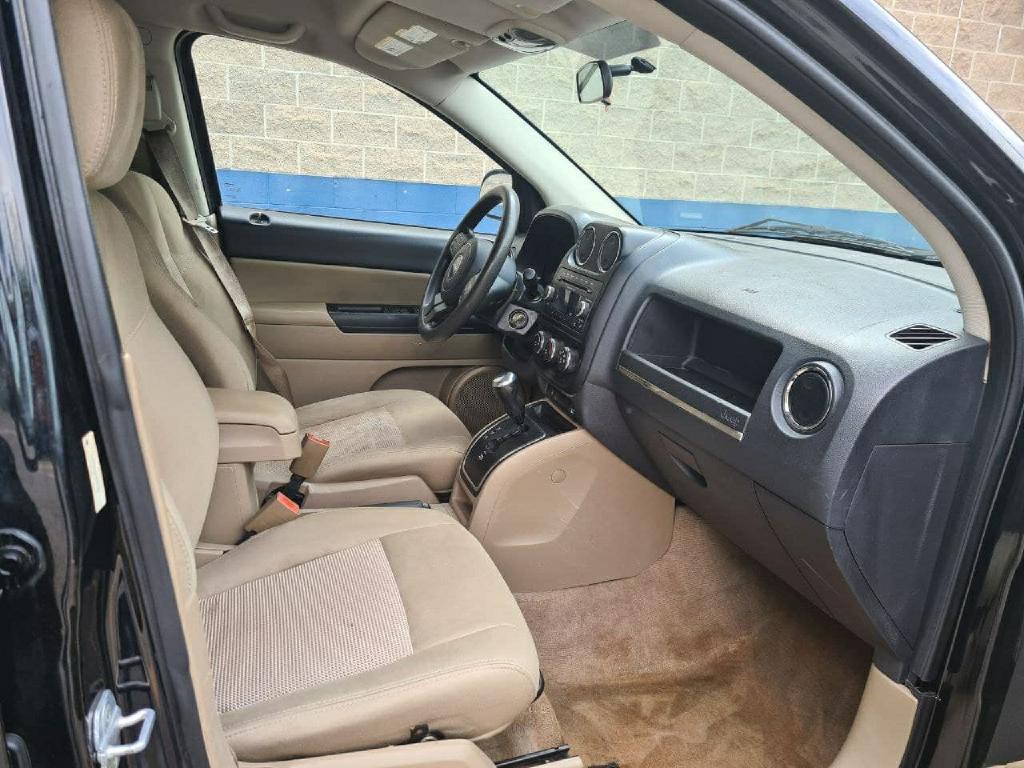 2012 Jeep Compass Image 7