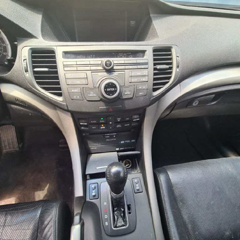 2010 Acura TSX Image 13
