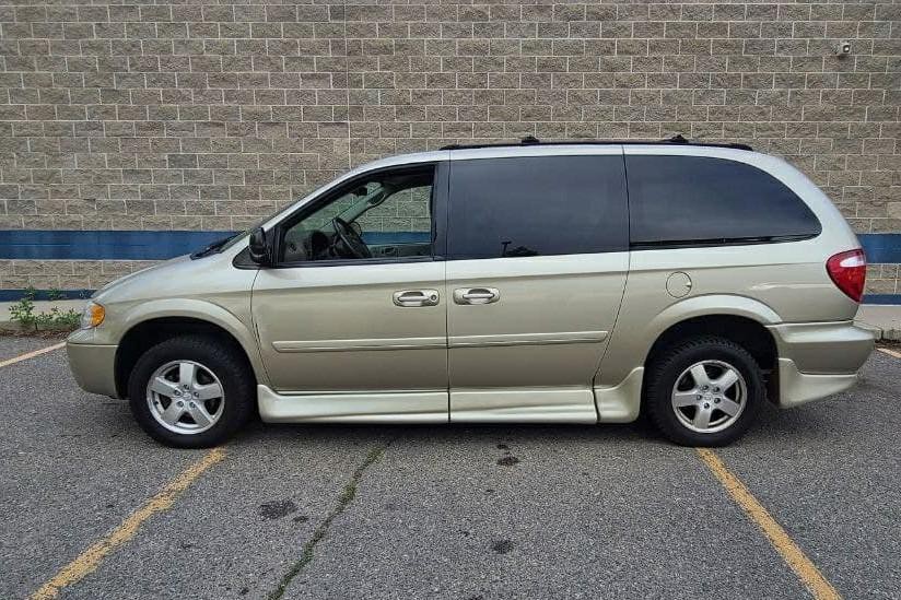 2006 Dodge Grand Caravan Image 5