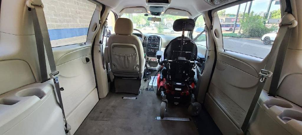 2006 Dodge Grand Caravan Image 24