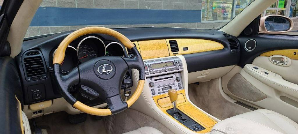 2005 Lexus SC 430 Image 7
