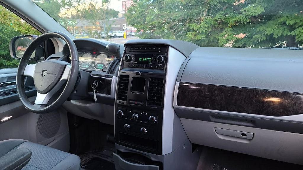 2010 Dodge Grand Caravan Image 10