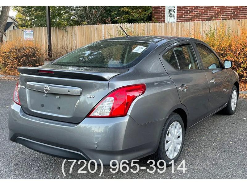 2017 Nissan Versa Image 2