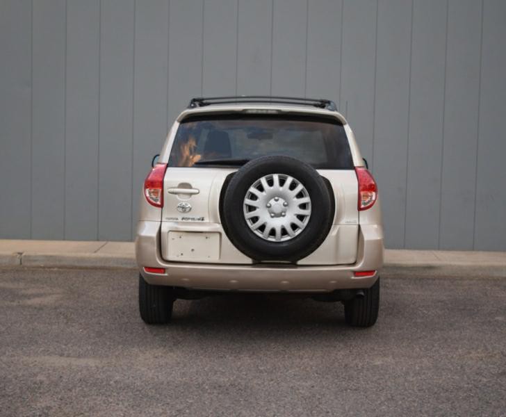2007 Toyota Rav4 Image 2