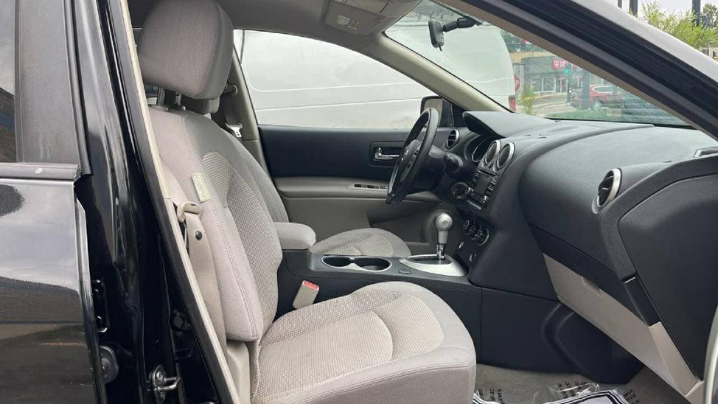 2013 Nissan Rogue Image 6