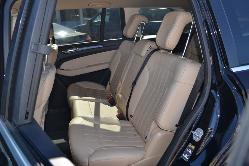 2017 Mercedes-Benz GLS-Class Image 6