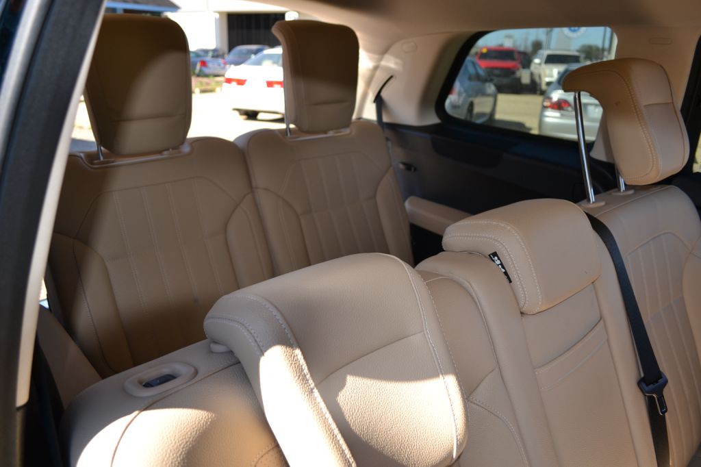 2017 Mercedes-Benz GLS-Class Image 8
