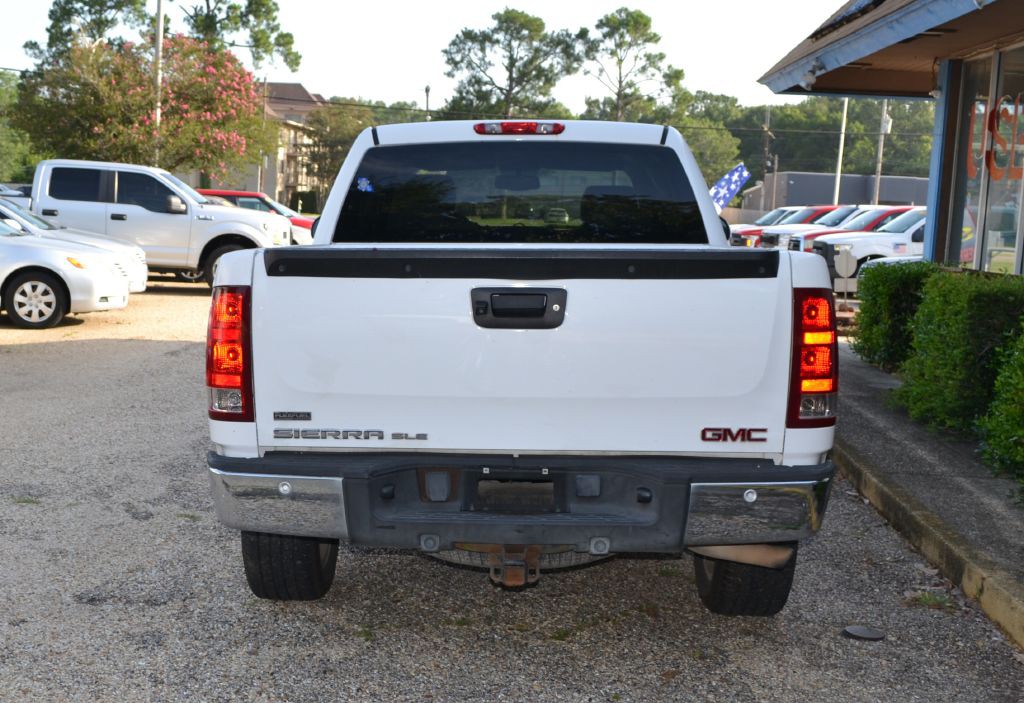 2010 GMC Sierra Image 4