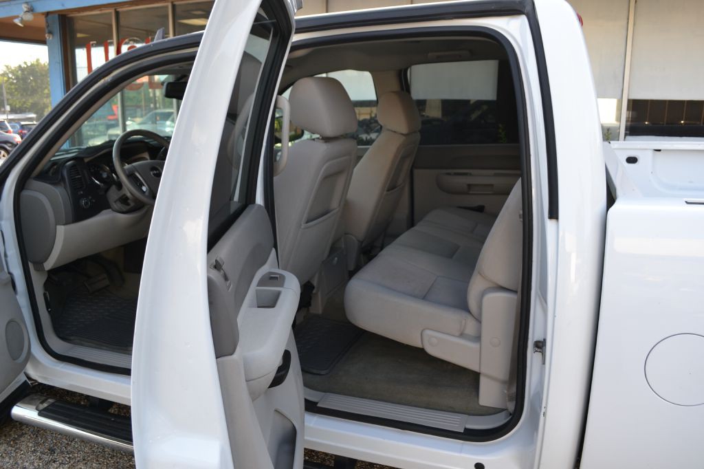 2010 GMC Sierra Image 6