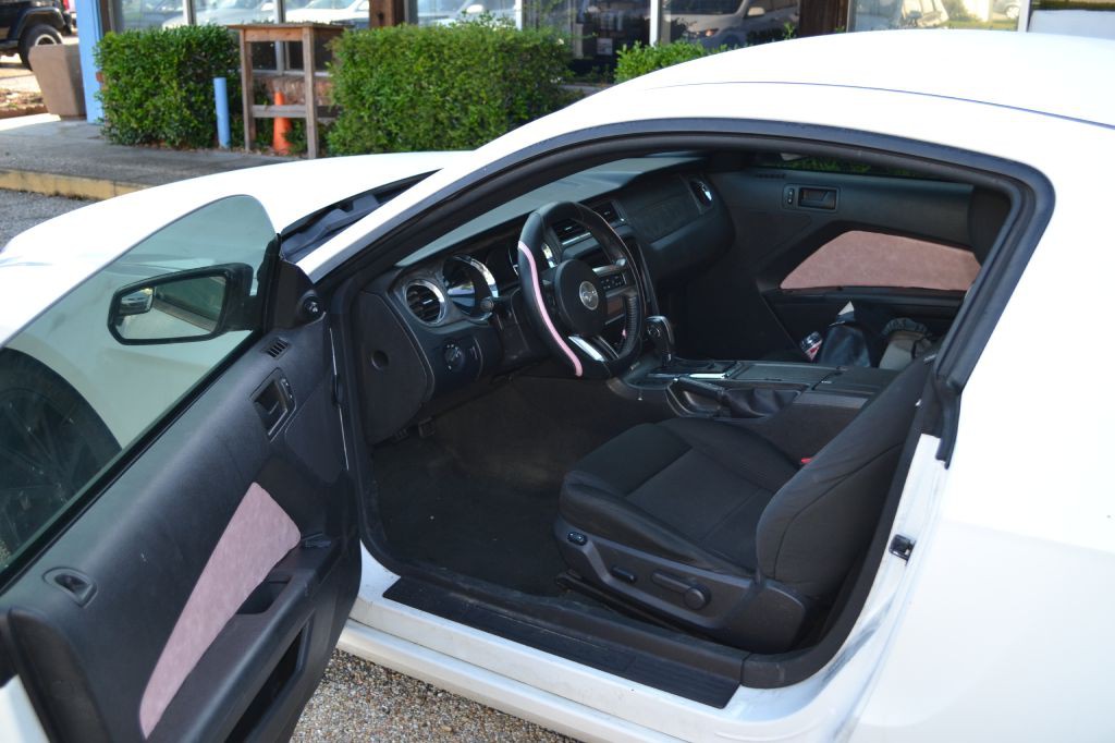 2013 Ford Mustang Image 5