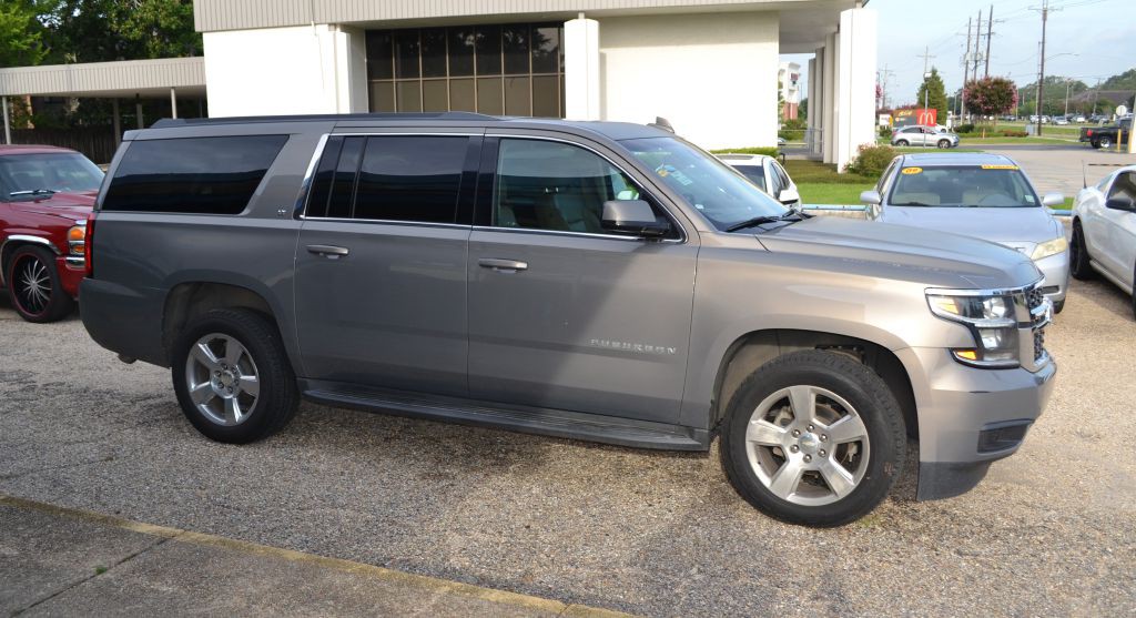 2018 Chevrolet Suburban Image 4