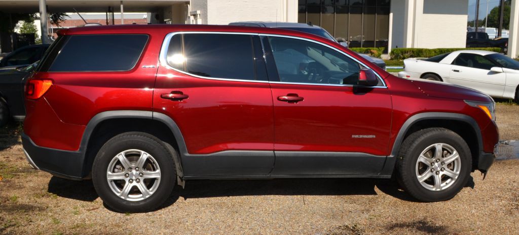 2017 GMC Acadia Image 4