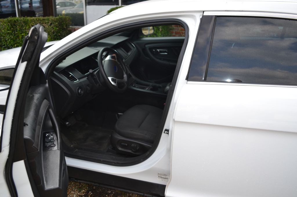 2015 Ford Taurus Image 4