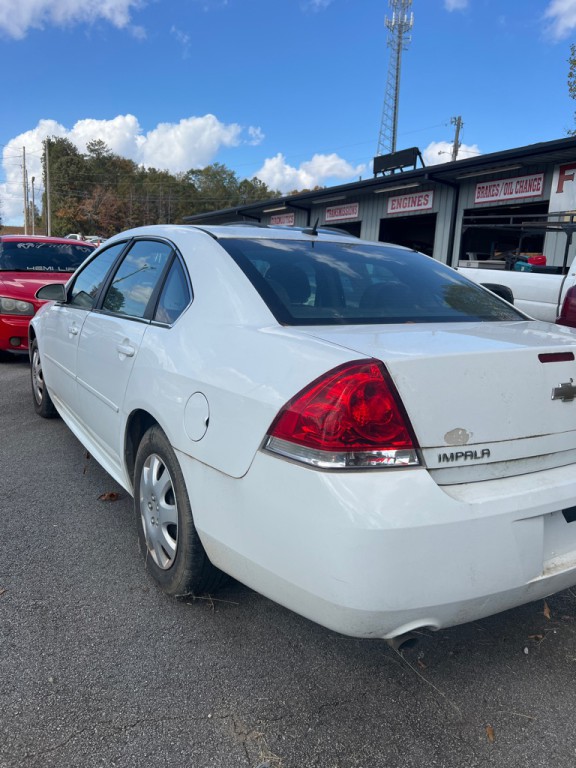 2015 Chevrolet Impala Image 2