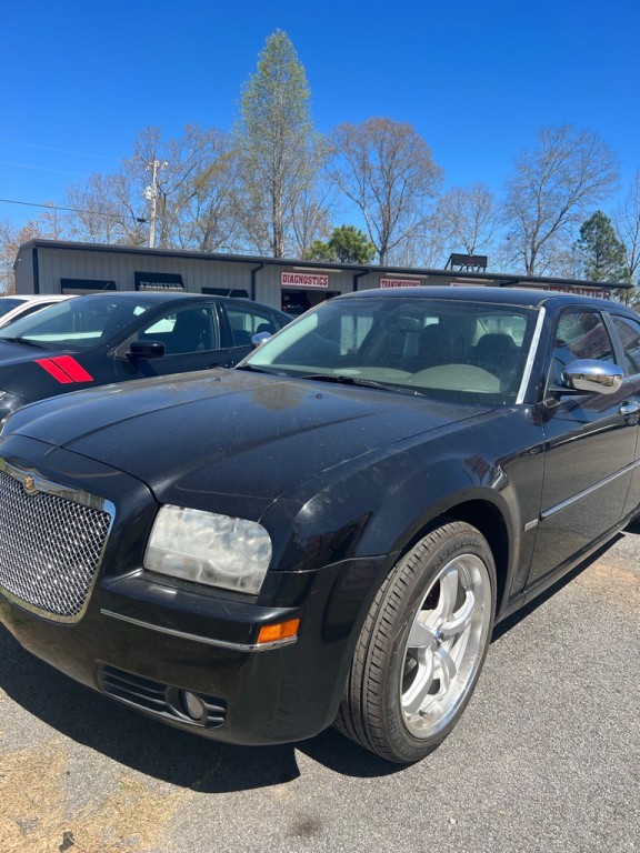 2008 Chrysler 300 Image 2