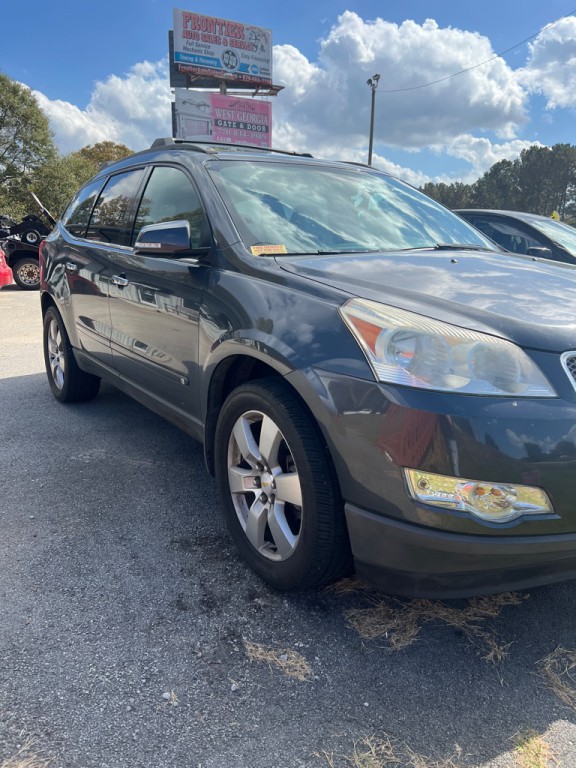 2010 Chevrolet Traverse Image 5