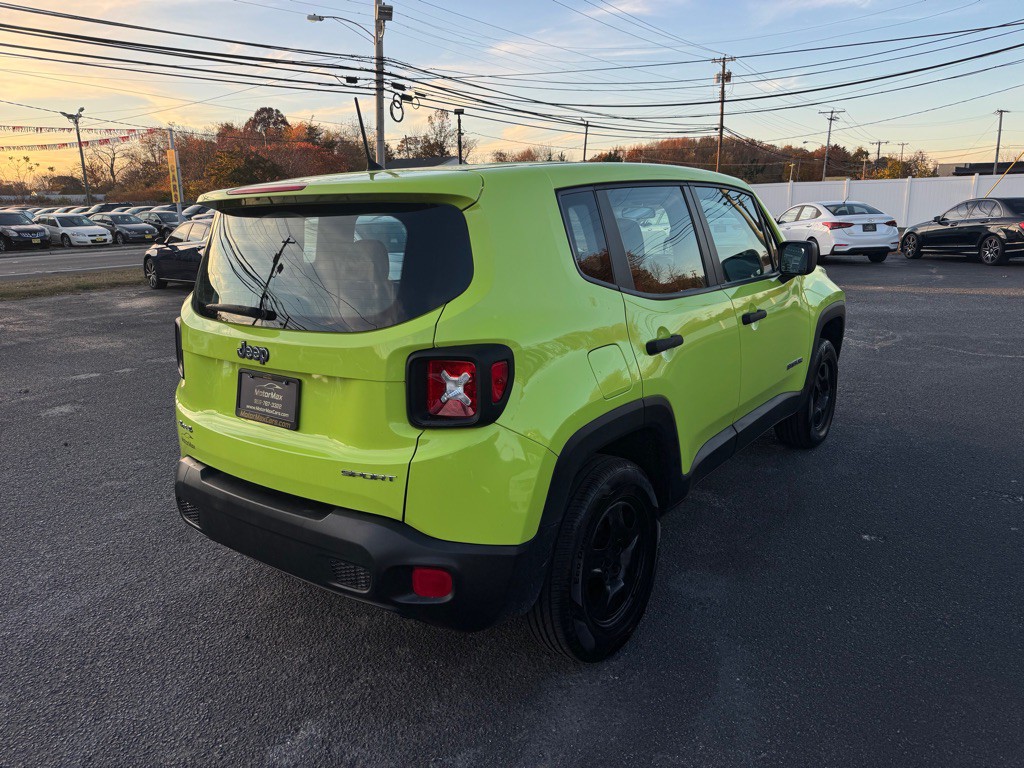 2017 Jeep Renegade Image 3