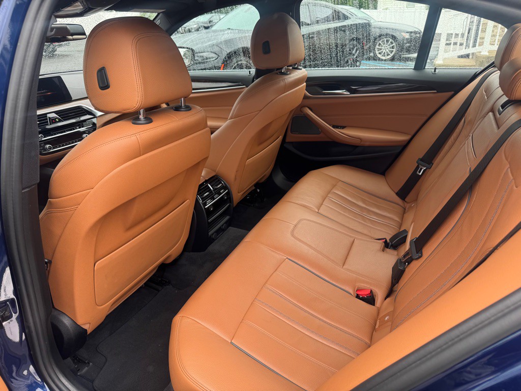 2017 BMW 5 Series Image 6