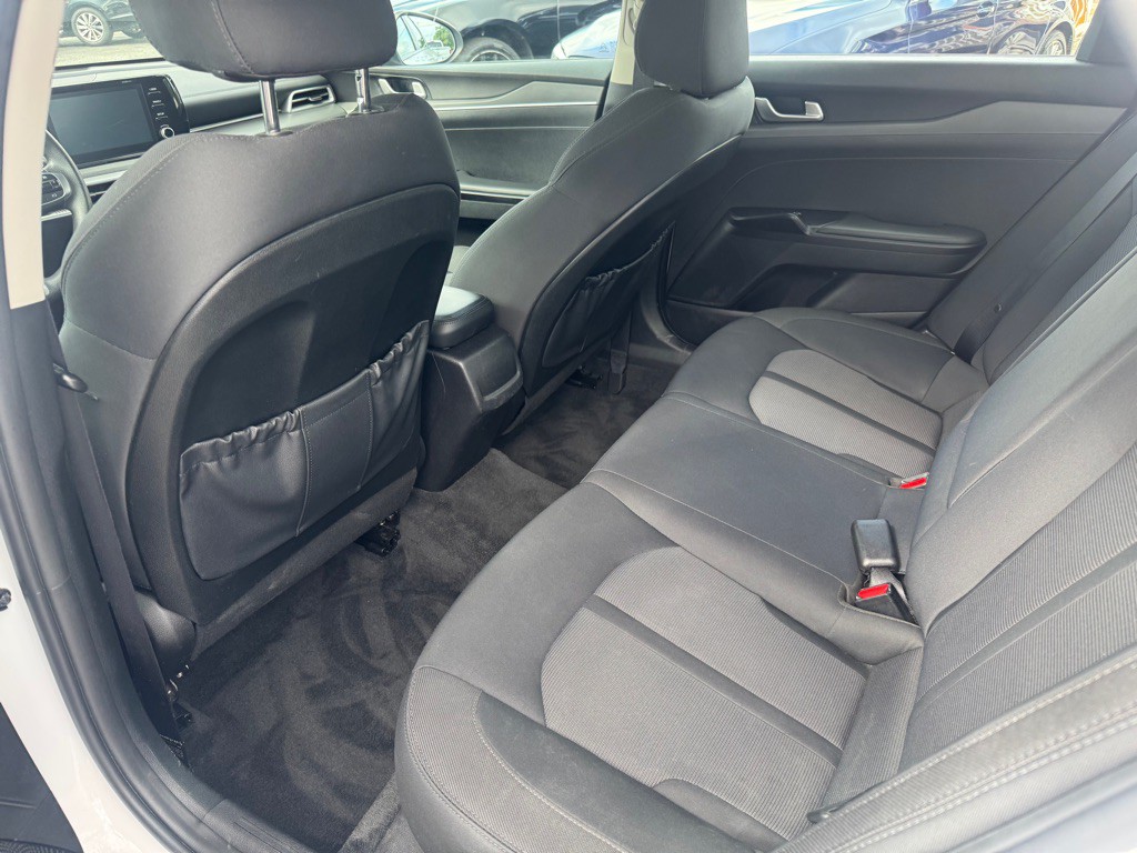 2021 Kia K5 Image 6
